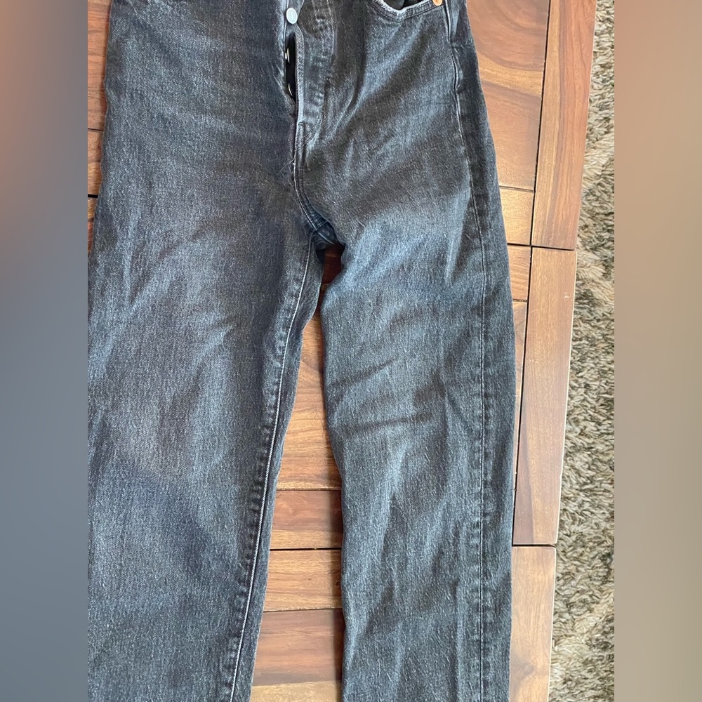 Levi’s Ribcage Straight Ankle Jeans in Black